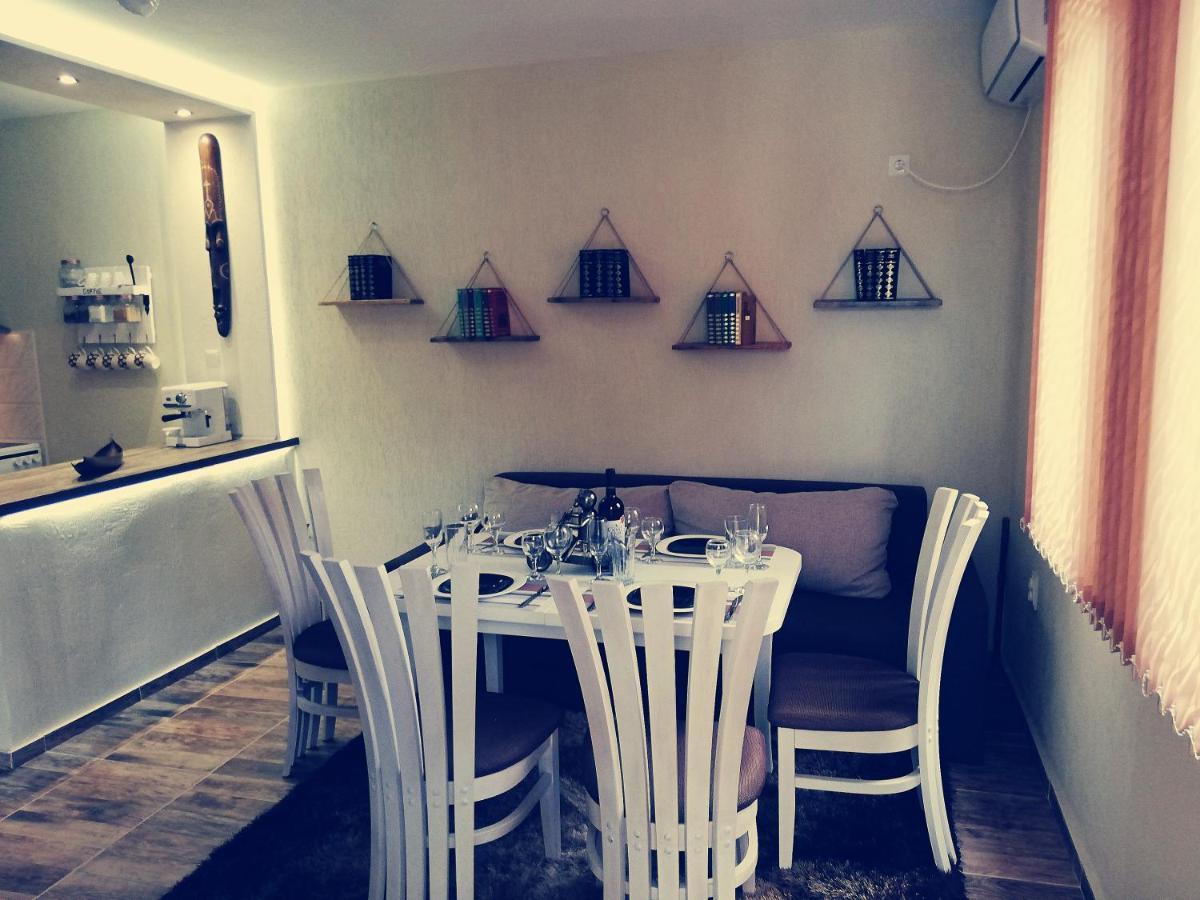 Petrov Apartment Tryavna Luaran gambar