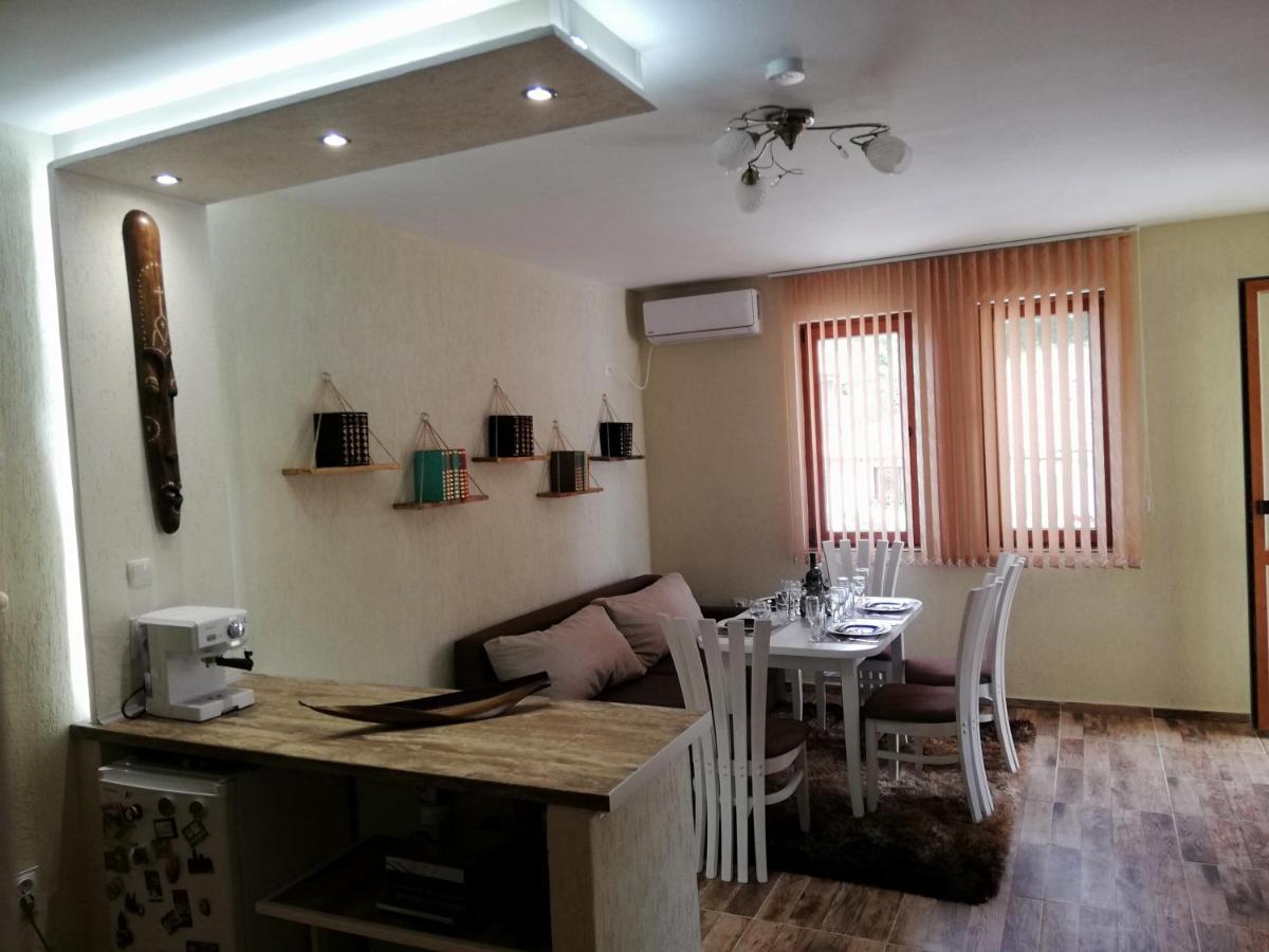 Petrov Apartment Tryavna Luaran gambar